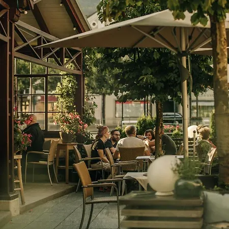 ゴールデナー オークス