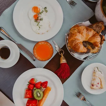 ゴールデナー オークス 4*