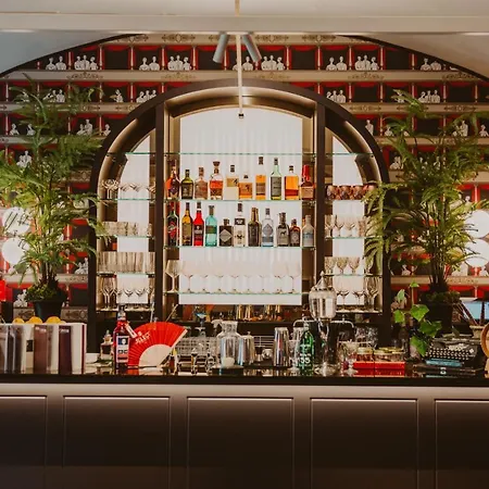 酒店 贡德耐奥克斯酒店 4*